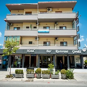  Apartment Geraldo