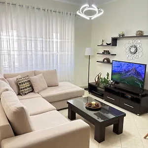  Apartment Sofia's Modern