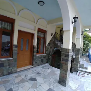 Penzion Urat, Gjirokastër