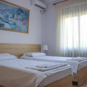  Apartment Ballo