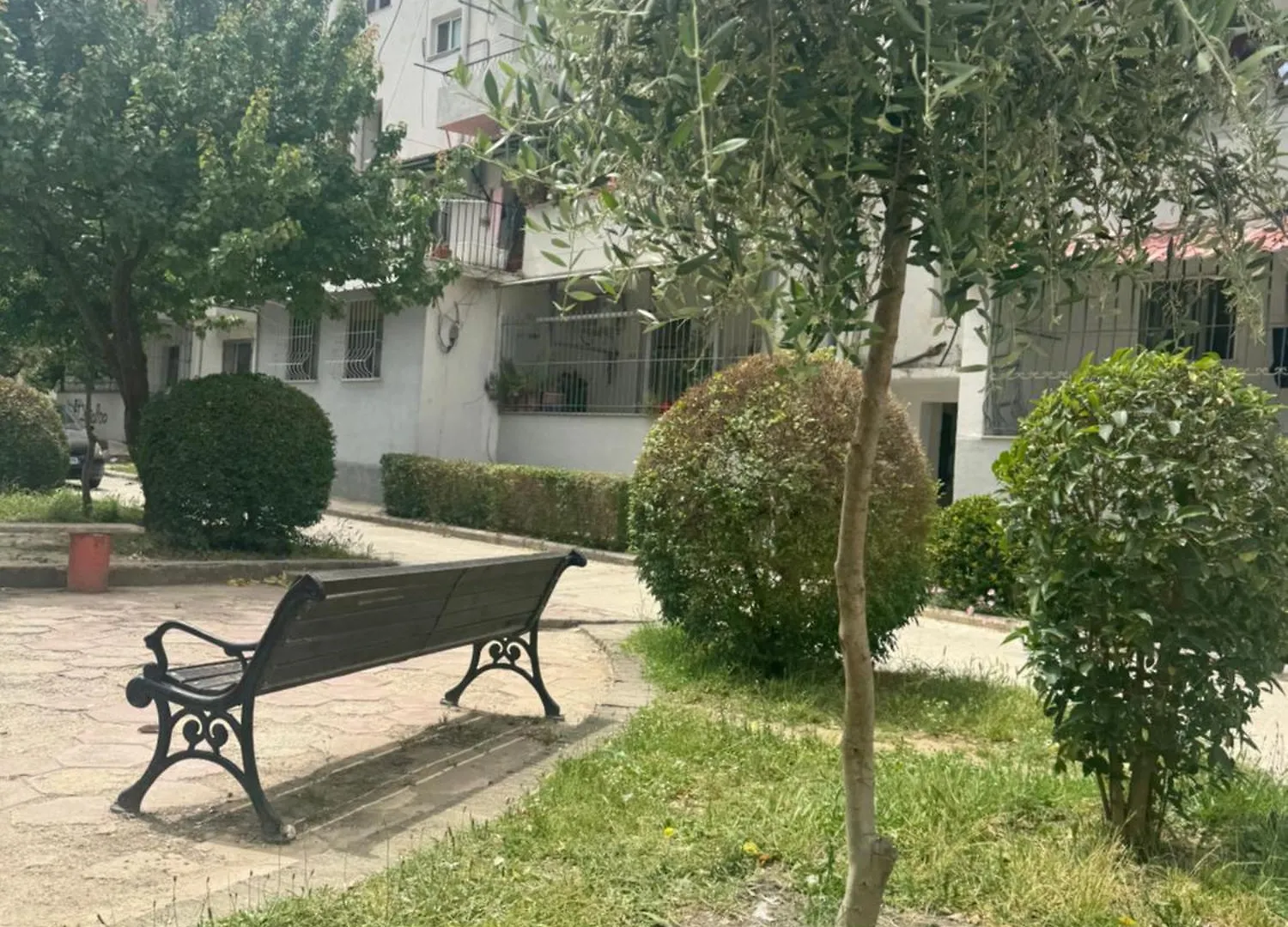 Square 24 Apartment Gjirokaster